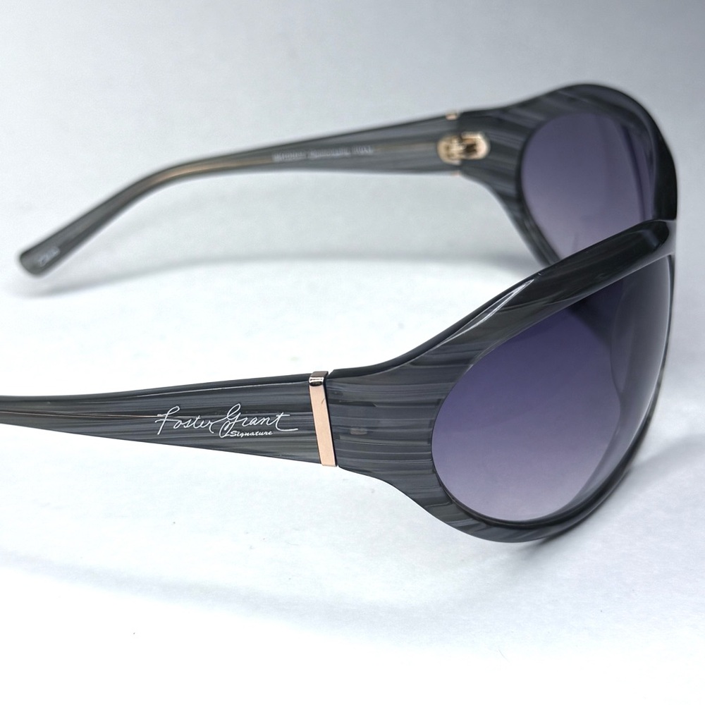 Foster Grant Women's Black Sunglasses